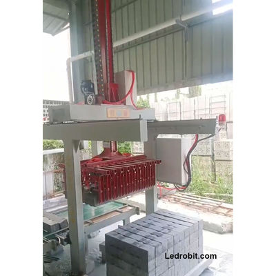 PLC Kontrollü Pelletizing Robot Kolları Güvenlikle Yük Yükleme