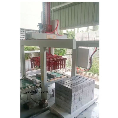 Elektrikli yükleme ve boşaltma robotu 2-5 eksenli ve LCD ekranlı